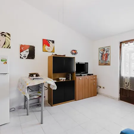 דירה Holidays Pintadera 2 *